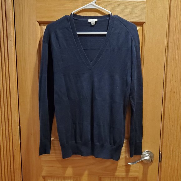GAP Navy Blue V-Neck Sweater Size Small - Picture 1 of 5